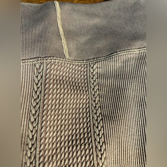 New NWOT Offline by Aerie Seamless Washed Rib High Waisted Leggings Women’s XS - Picture 3 of 6